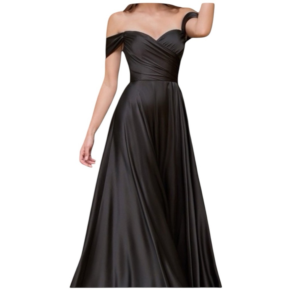 NWT Ladivine Prom dress Cinderella Divine Formal black sz6 fit 2/4  sz8 fit 4/6